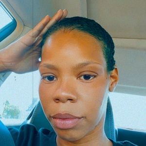 Meet your Posher,Evie